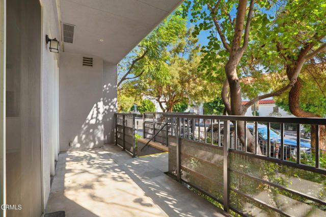 629 Traction Avenue 105, Los Angeles, CA 90013