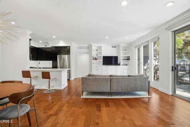 629 Traction Avenue 105, Los Angeles, CA 90013