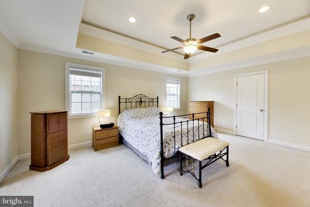 7126 WAYNE DR, Annandale, VA 22003