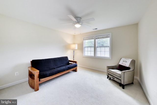 7126 WAYNE DR, Annandale, VA 22003