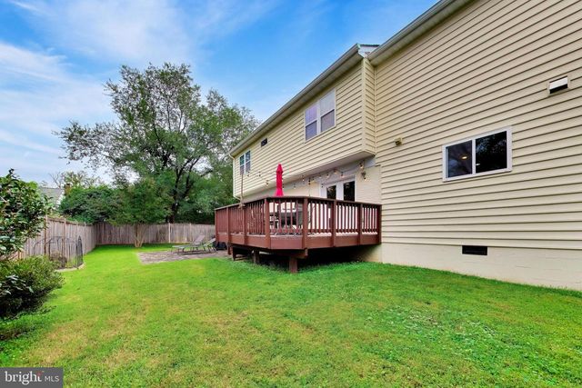 7126 WAYNE DR, Annandale, VA 22003