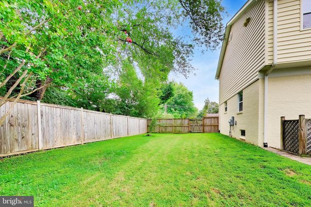 7126 WAYNE DR, Annandale, VA 22003