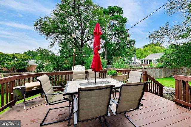 7126 WAYNE DR, Annandale, VA 22003