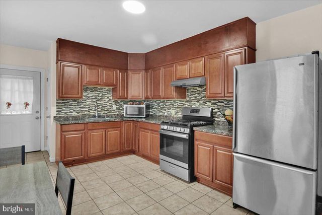 1109 MARION ST, Reading, PA 19604