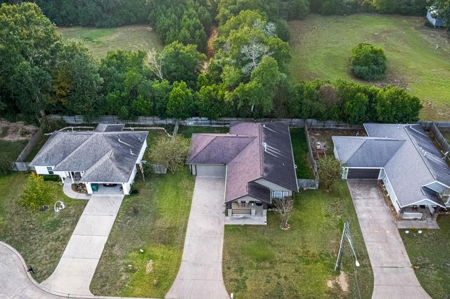 12518 Gulf Coast Drive, Willis, TX 77378