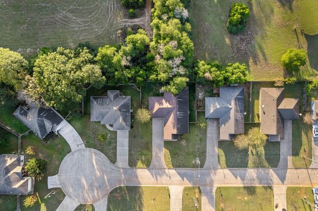 12518 Gulf Coast Drive, Willis, TX 77378