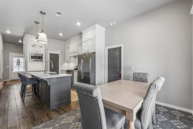 9216 NW 91st Street, Yukon, OK 73099