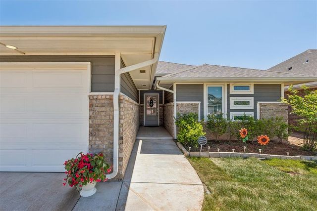 9216 NW 91st Street, Yukon, OK 73099