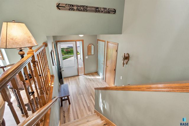606 Chestnut St Street, Harrisburg, SD 57032