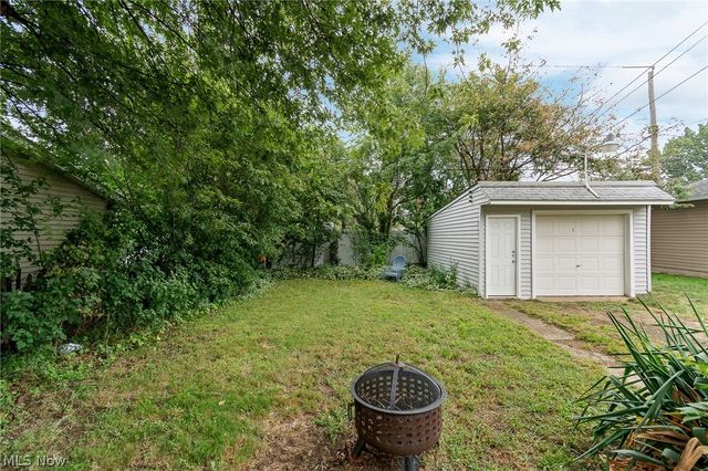 6243 Iroquois Trail, Mentor, OH 44060