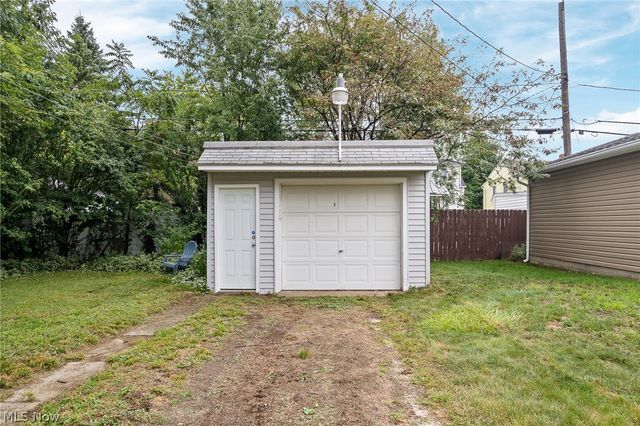 6243 Iroquois Trail, Mentor, OH 44060