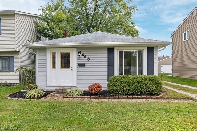 6243 Iroquois Trail, Mentor, OH 44060