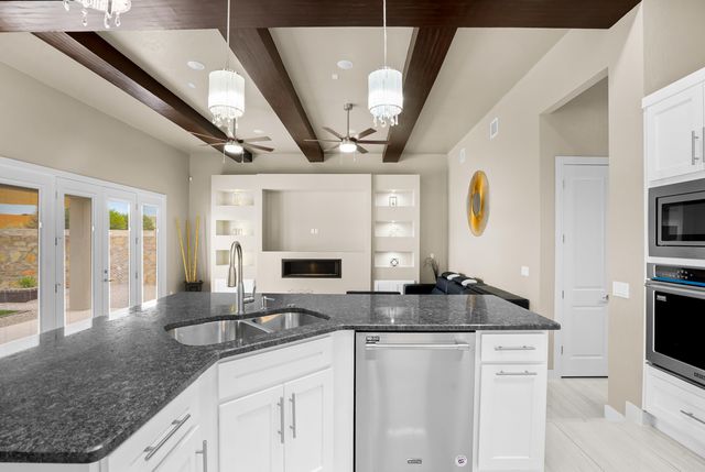 2429 CESAR CORDOVA Place, El Paso, TX 79938