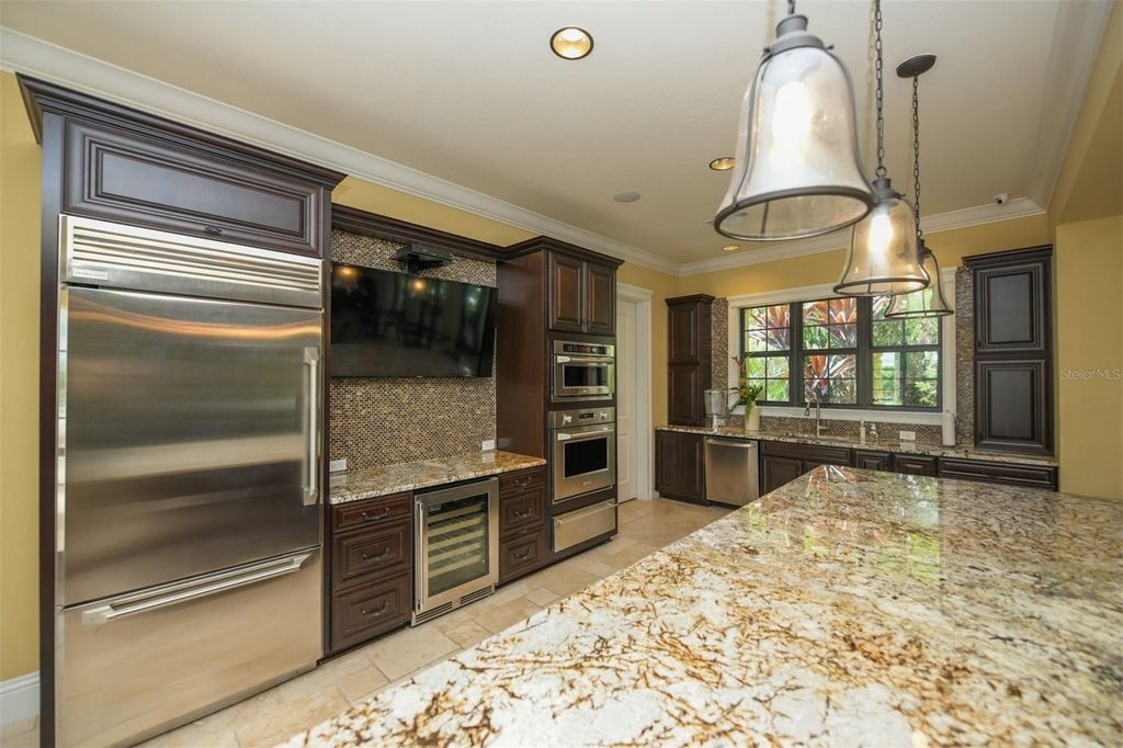 Image 39 of property listing at 243 CASSANO DRIVE, Nokomis, FL 34275