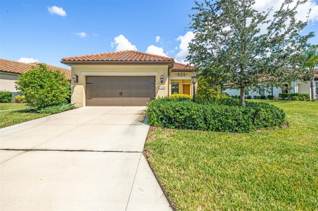 Image 62 of property listing at 243 CASSANO DRIVE, Nokomis, FL 34275