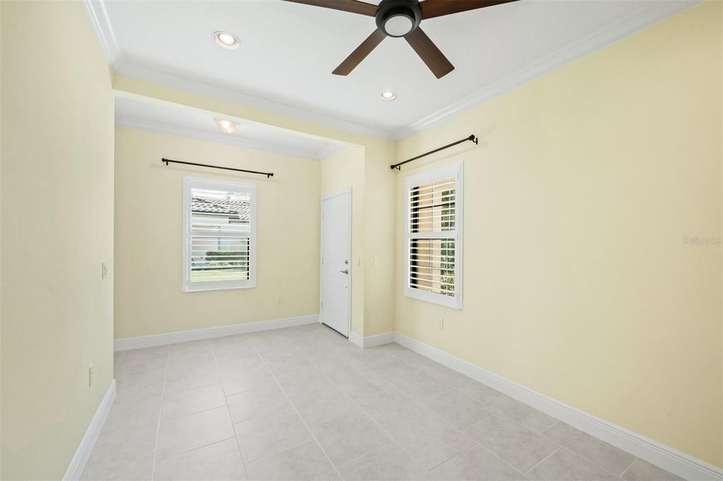 Image 8 of property listing at 243 CASSANO DRIVE, Nokomis, FL 34275
