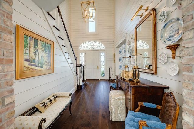 7 Caroline, Galveston, TX 77554