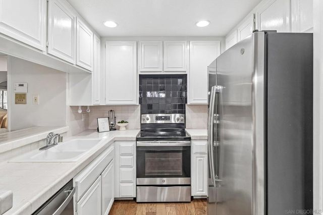 5745 Friars 73, San Diego, CA 92110