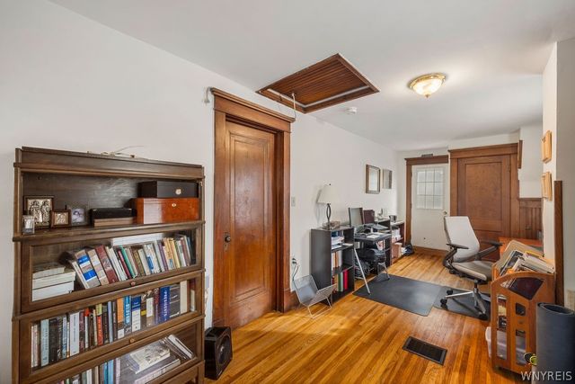 297 Downing Street, Buffalo, NY 14220