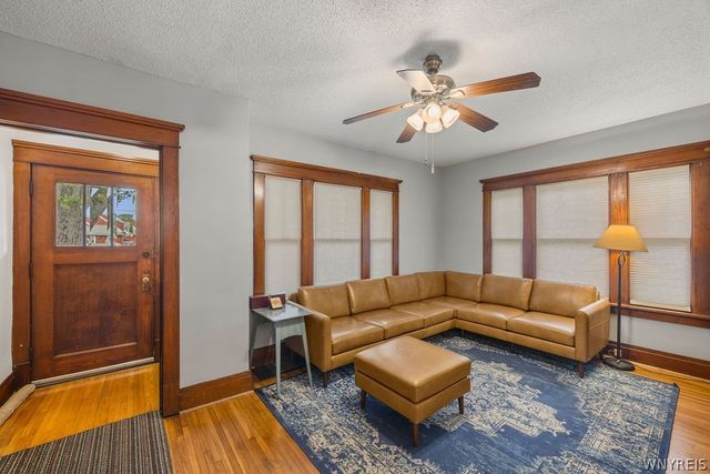 297 Downing Street, Buffalo, NY 14220