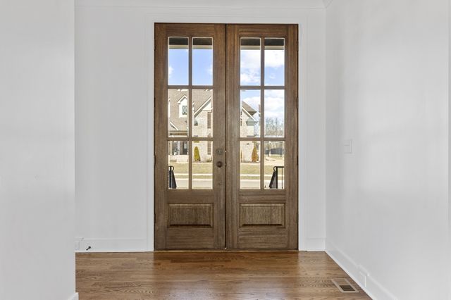 509 Brookridge Ln, Lebanon, TN 37087