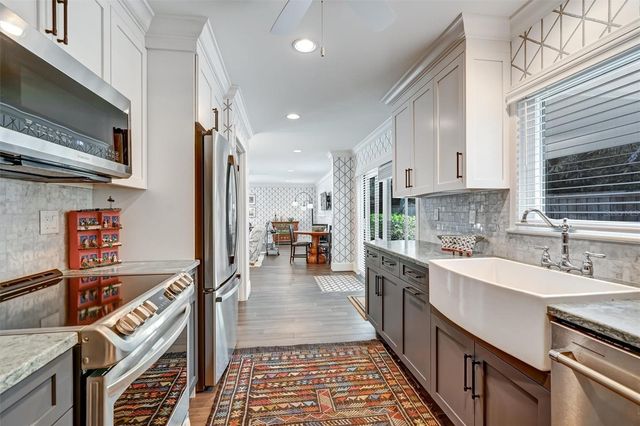 4160 39TH STREET S, St Petersburg, FL 33711