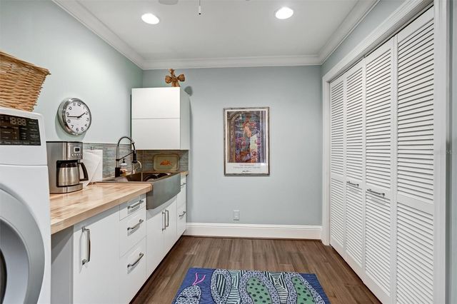 4160 39TH STREET S, St Petersburg, FL 33711