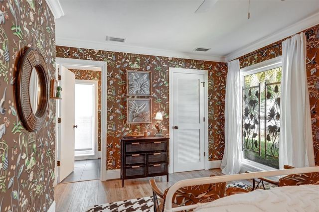 4160 39TH STREET S, St Petersburg, FL 33711