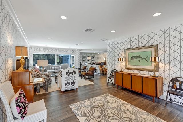 4160 39TH STREET S, St Petersburg, FL 33711