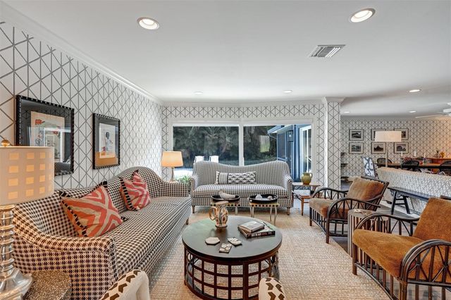 4160 39TH STREET S, St Petersburg, FL 33711