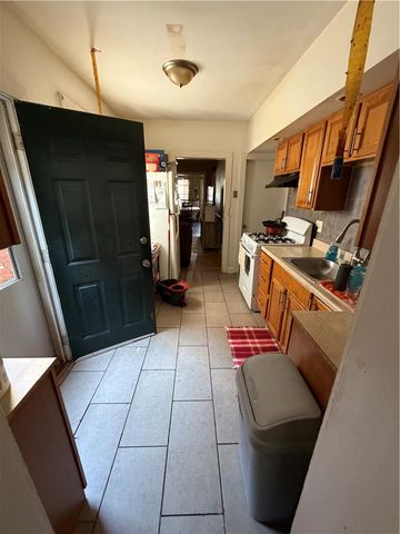 128 South 13th Street, Easton, PA 18042