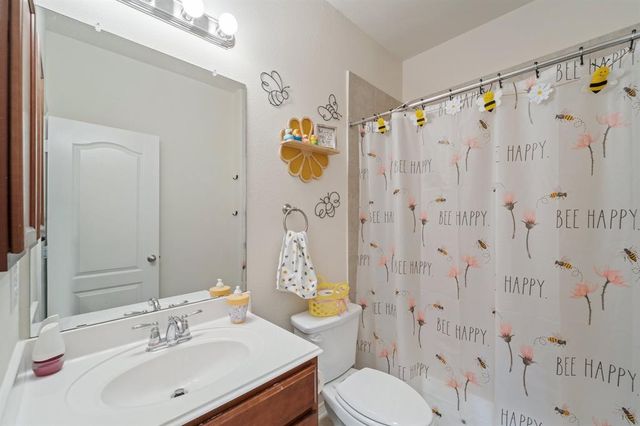 2816 Sand Dune Dr, Seabrook, TX 77586