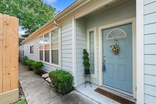 2816 Sand Dune Dr, Seabrook, TX 77586