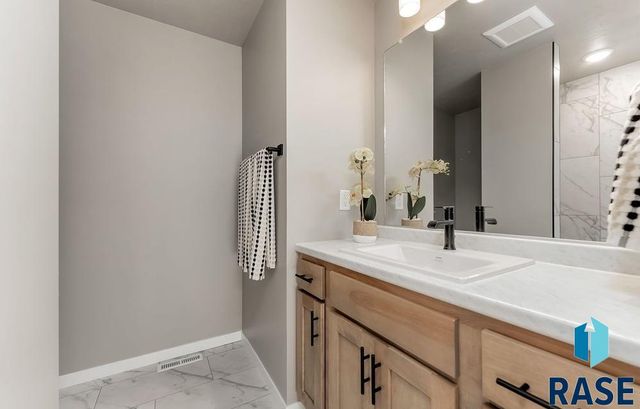 604 N Union Ave Avenue, Sioux Falls, SD 57110