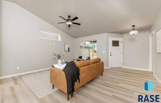 604 N Union Ave Avenue, Sioux Falls, SD 57110