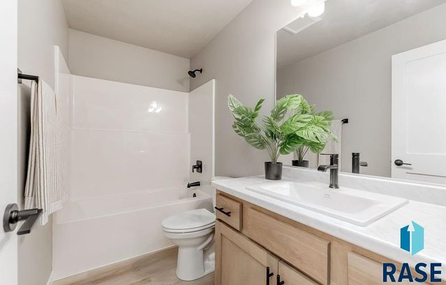 604 N Union Ave Avenue, Sioux Falls, SD 57110