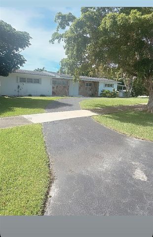 9260 SW 176th St, Palmetto Bay, FL 33157