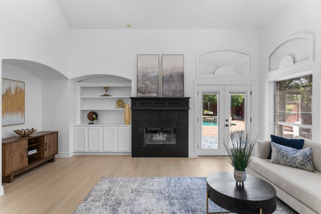 1155 Shores Boulevard, Rockwall, TX 75087