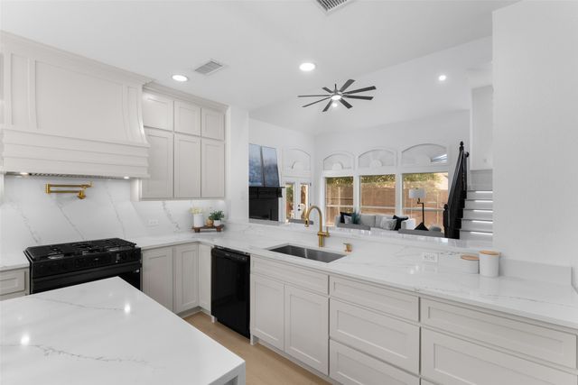 1155 Shores Boulevard, Rockwall, TX 75087