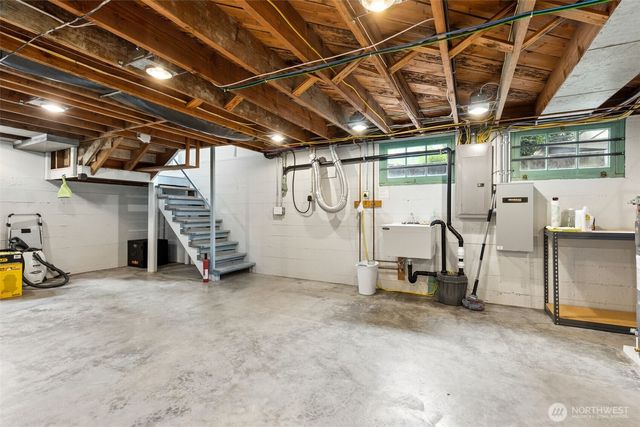 3218 Ogden Road SE, Olympia, WA 98501