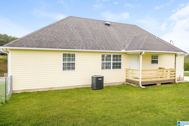 212 QUAIL HOLLOW ROAD, Warrior, AL 35180