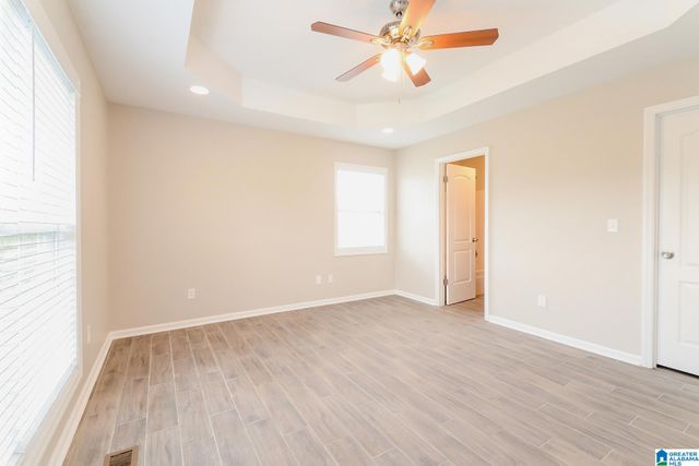 212 QUAIL HOLLOW ROAD, Warrior, AL 35180