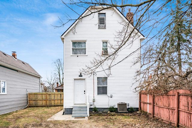 1450 Briarwood Avenue, Columbus, OH 43211