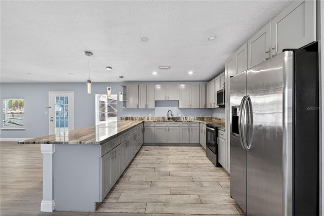 709 S DILLINGHAM AVE, Kissimmee, FL 34741