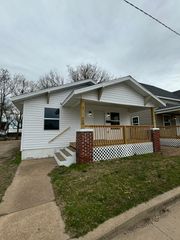 425 West Division Street, Springfield, MO 65803