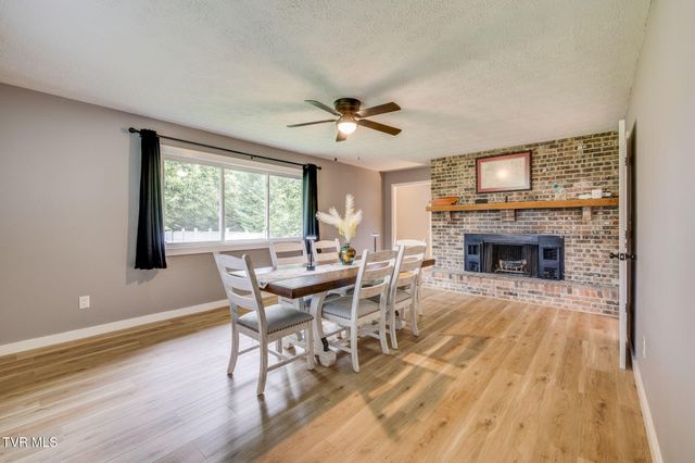 2440 Rivermont Drive, Kingsport, TN 37660