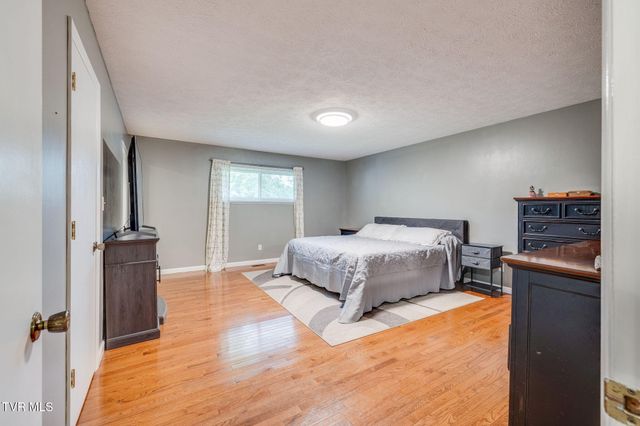 2440 Rivermont Drive, Kingsport, TN 37660