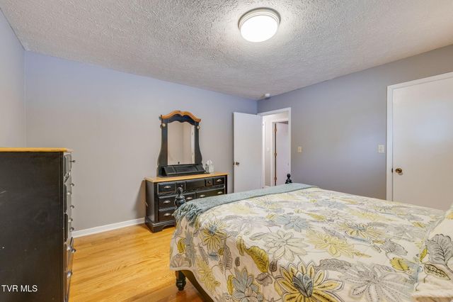 2440 Rivermont Drive, Kingsport, TN 37660