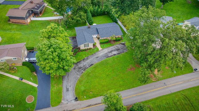 2440 Rivermont Drive, Kingsport, TN 37660