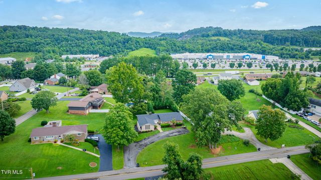 2440 Rivermont Drive, Kingsport, TN 37660